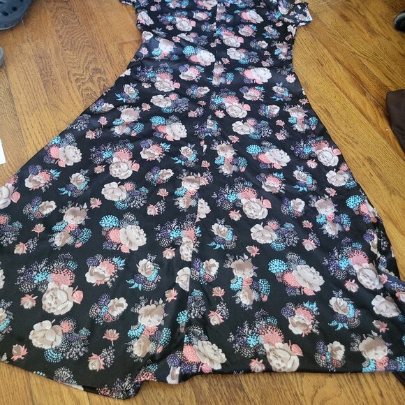 Vintage smooth floral dress - Picture 1 of 4
